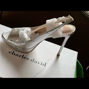 CHARLES DAVID Women's Stills open toe Platform pump heels Silver 6 M US